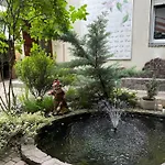 еліт فندق *