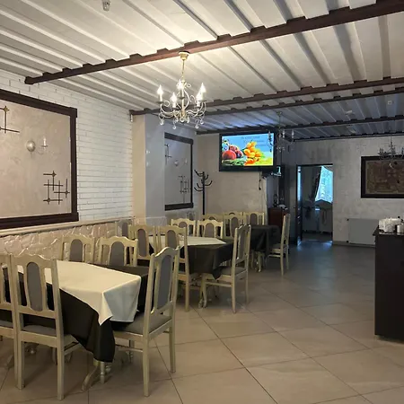 еліт Hotel Svaliava