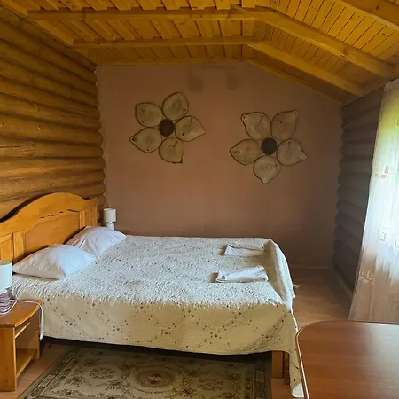 еліт *