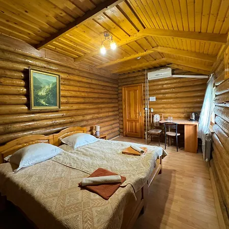 еліт Hotel Svaliava