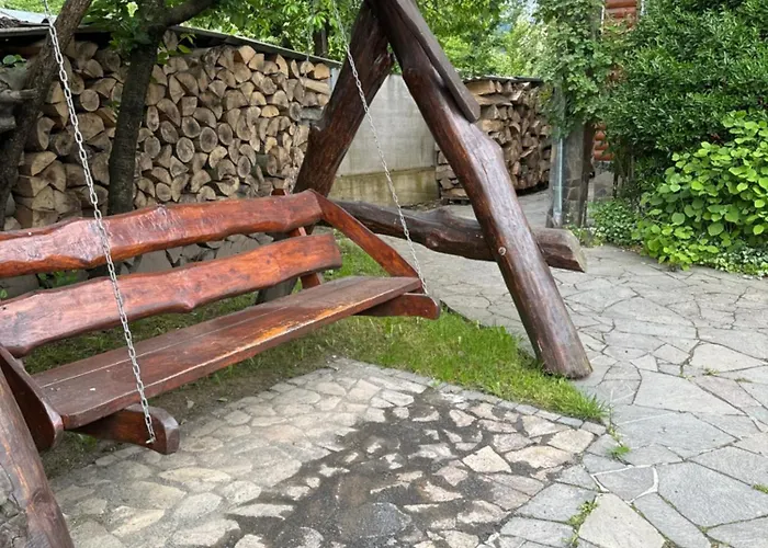еліт *